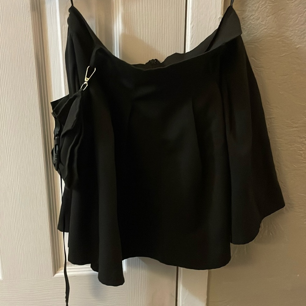 Black skirt